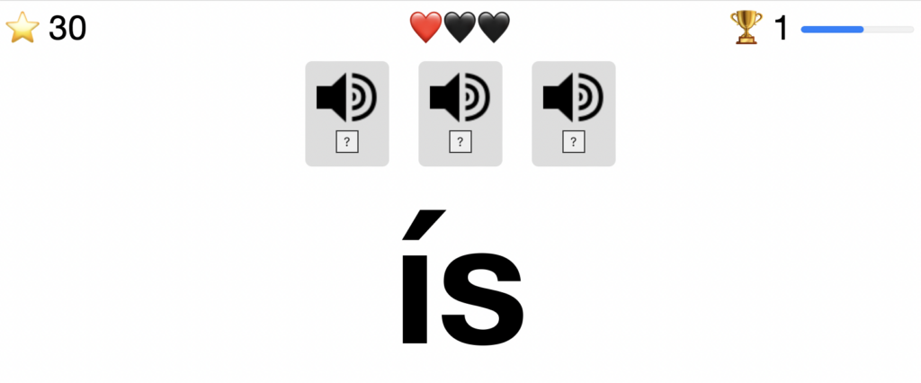 A first prototype to allow children to read the main word, then listen to three spoken options and to choose the best match.