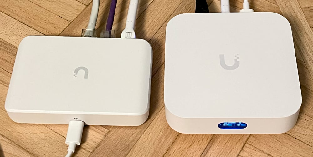 Photo of the UniFi express wireless router and 4 port switch